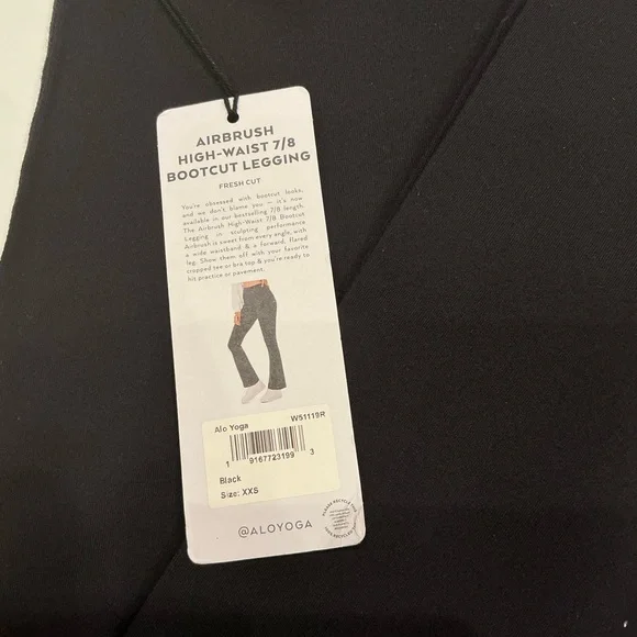 ALO Yoga Airbrush High-Waist Black Leggings - Picture 2 of 2